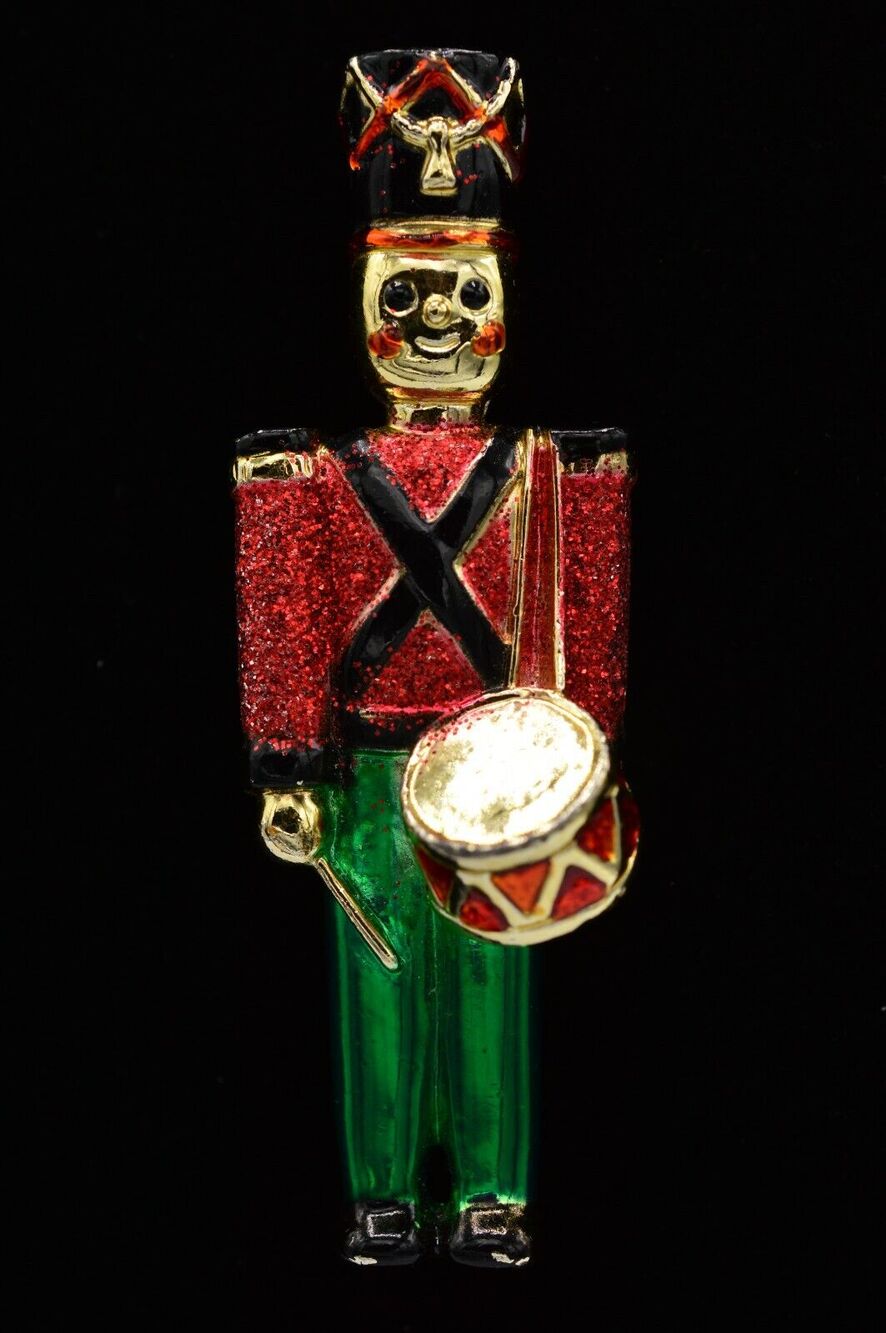 AJC Vintage Christmas Soldier Pin Brooch Drummer Boy Heavy Gold Signed 80s BinAC